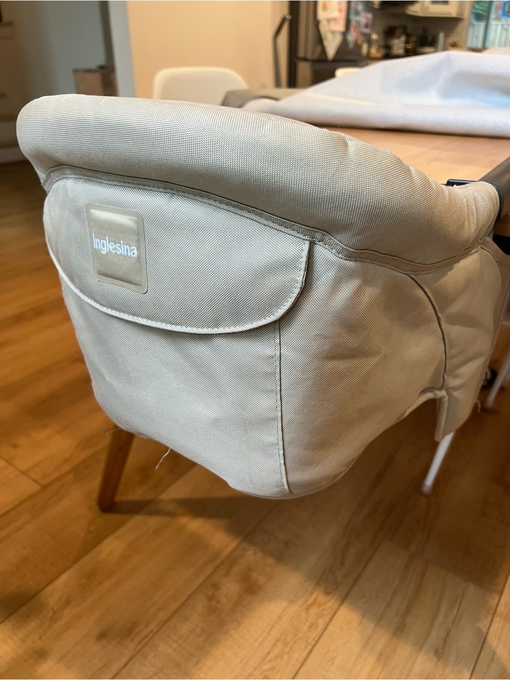 Inglesina Fast Table Chair Cream with Tray